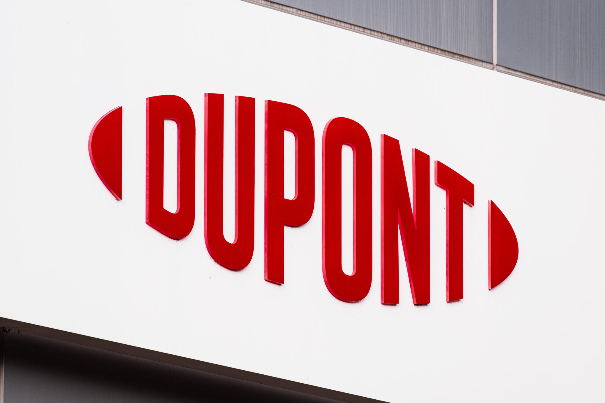 BARON & BUDD OBTAINS MASSIVE $1.1 BILLION SETTLEMENT WITH DUPONT TO RESOLVE “FOREVER CHEMICALS” CONTAMINATION SUITS